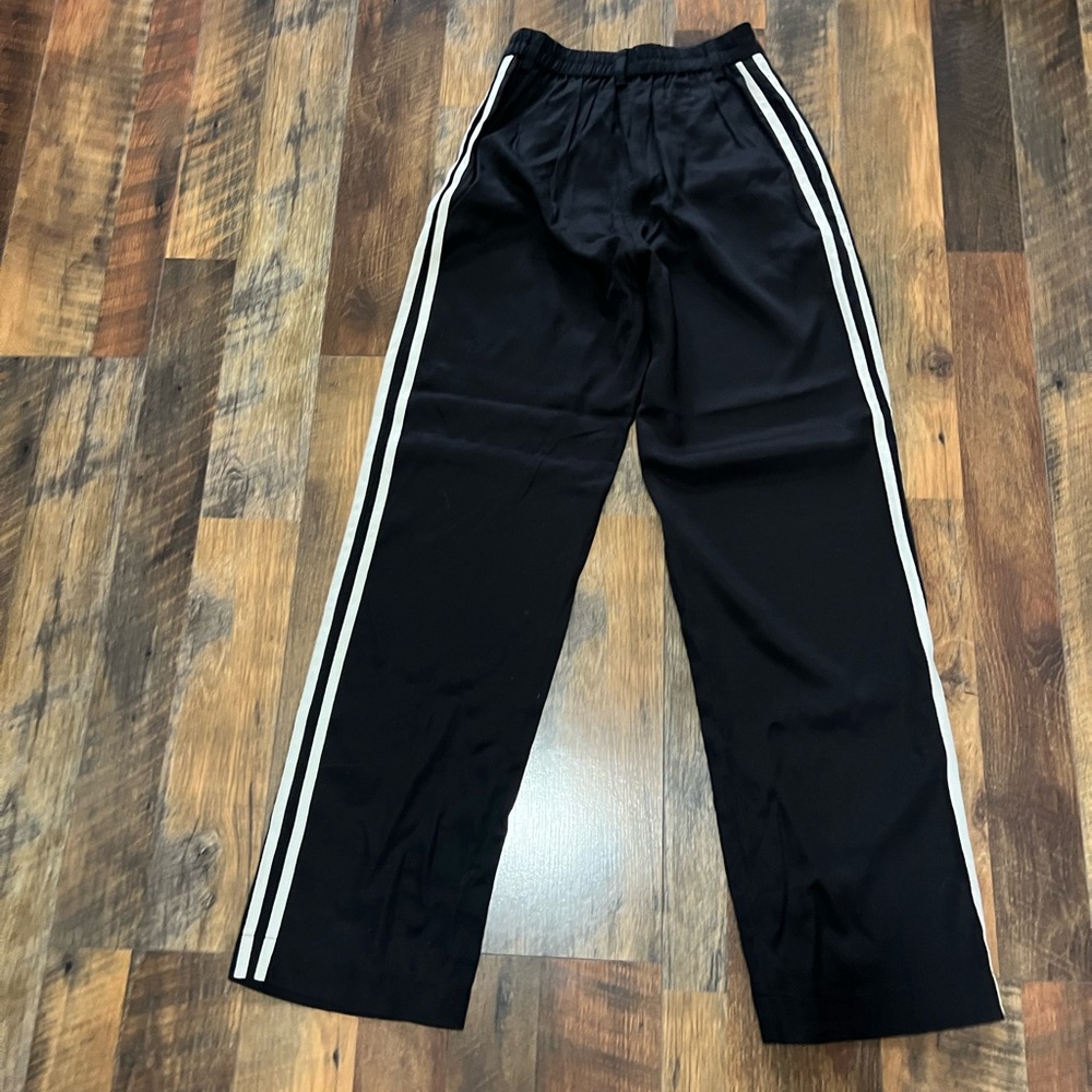 NWT Olivacious Cooper Pants